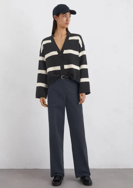 Hose Model Lande wide aus Organic-Cotton-Mix mit Lyocell