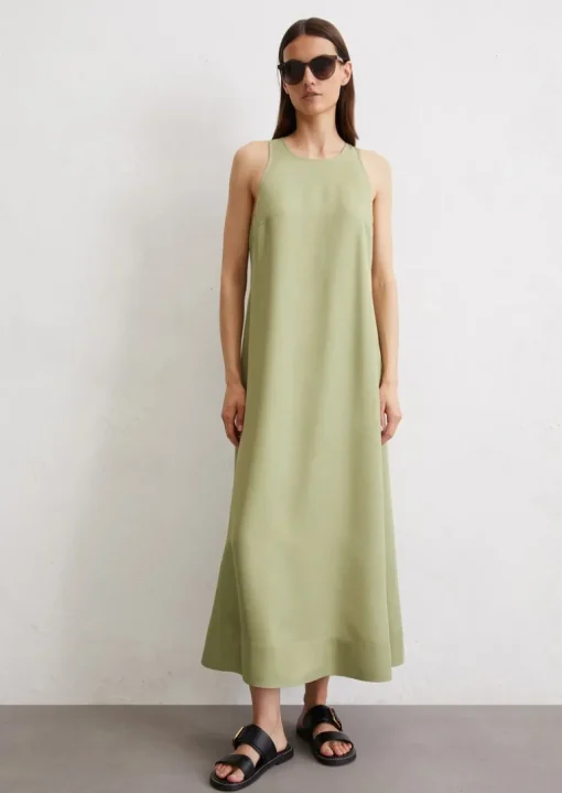 Kleid flared aus fließendem Naia™-Twill