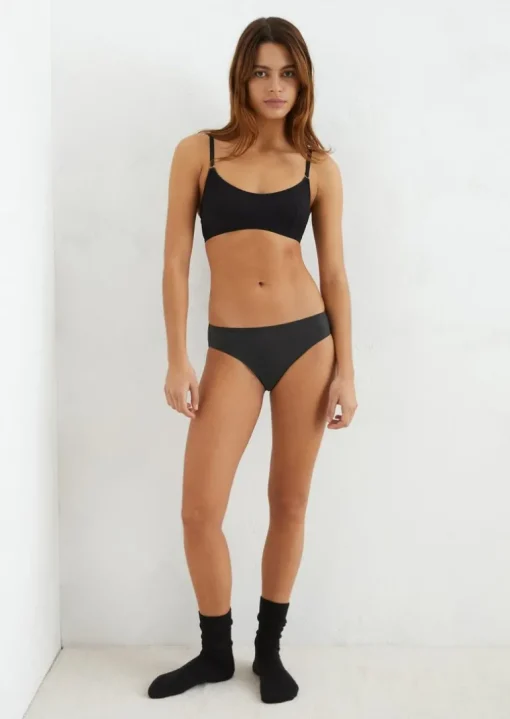 Marc O'Polo x SOPHIA ROE Slip aus Recycling-Material