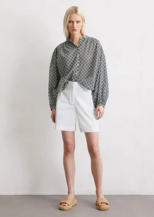 Shorts fitted aus Organic Cotton Twill Stretch