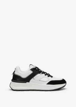 Sneaker aus Rindleder und Mesh