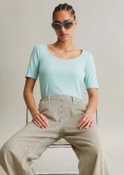 T-Shirt slim aus softem Ripp-Jersey