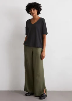 V-Neck-T-Shirt loose mit TENCEL™ Lyocell